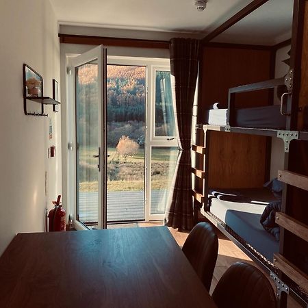 Ben Nevis Inn Rooms ฟอร์ตวิลเลียม ภายนอก รูปภาพ