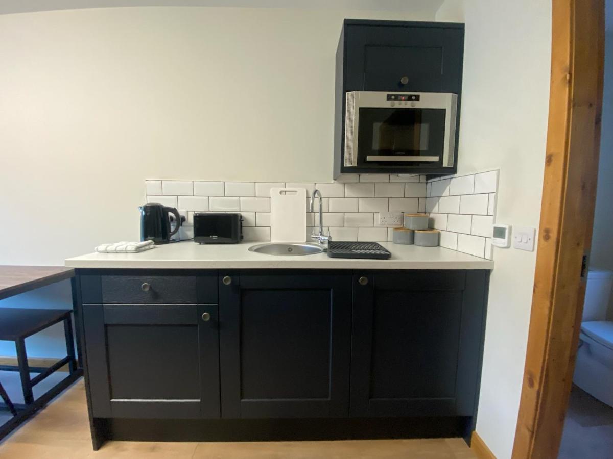 Ben Nevis Inn Rooms ฟอร์ตวิลเลียม ภายนอก รูปภาพ
