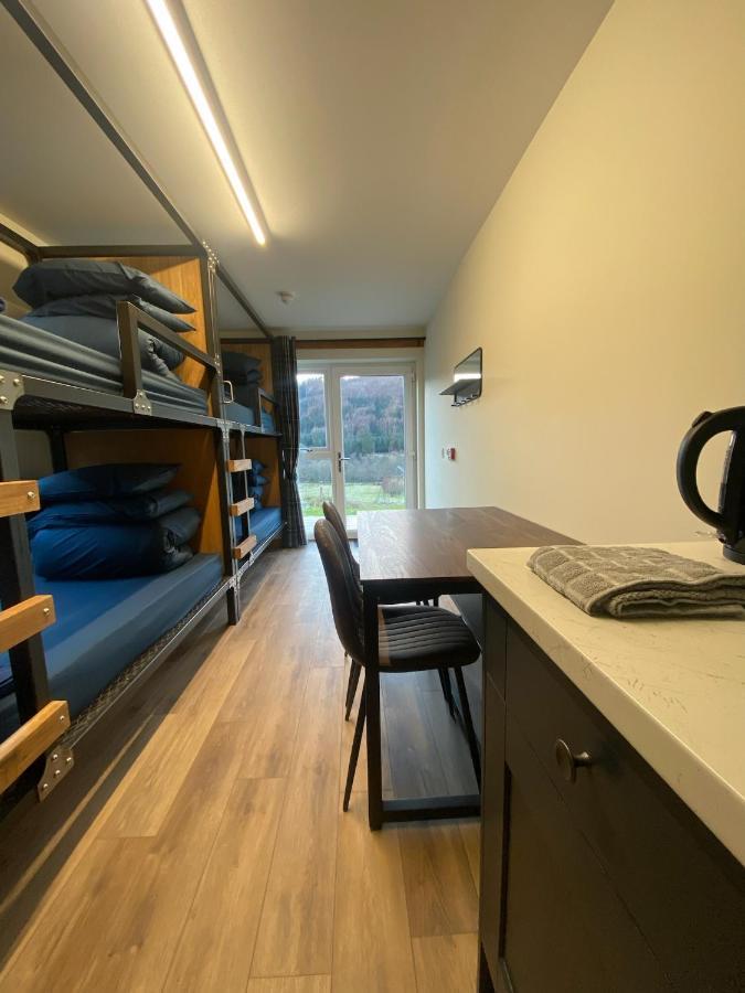 Ben Nevis Inn Rooms ฟอร์ตวิลเลียม ภายนอก รูปภาพ