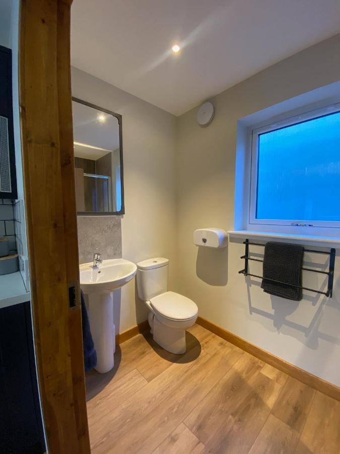 Ben Nevis Inn Rooms ฟอร์ตวิลเลียม ภายนอก รูปภาพ