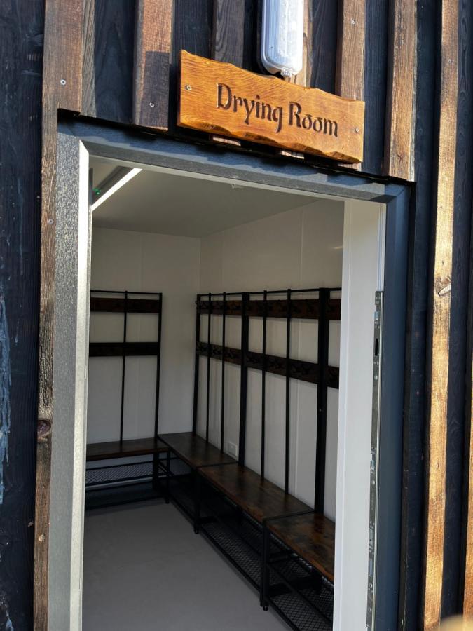 Ben Nevis Inn Rooms ฟอร์ตวิลเลียม ภายนอก รูปภาพ