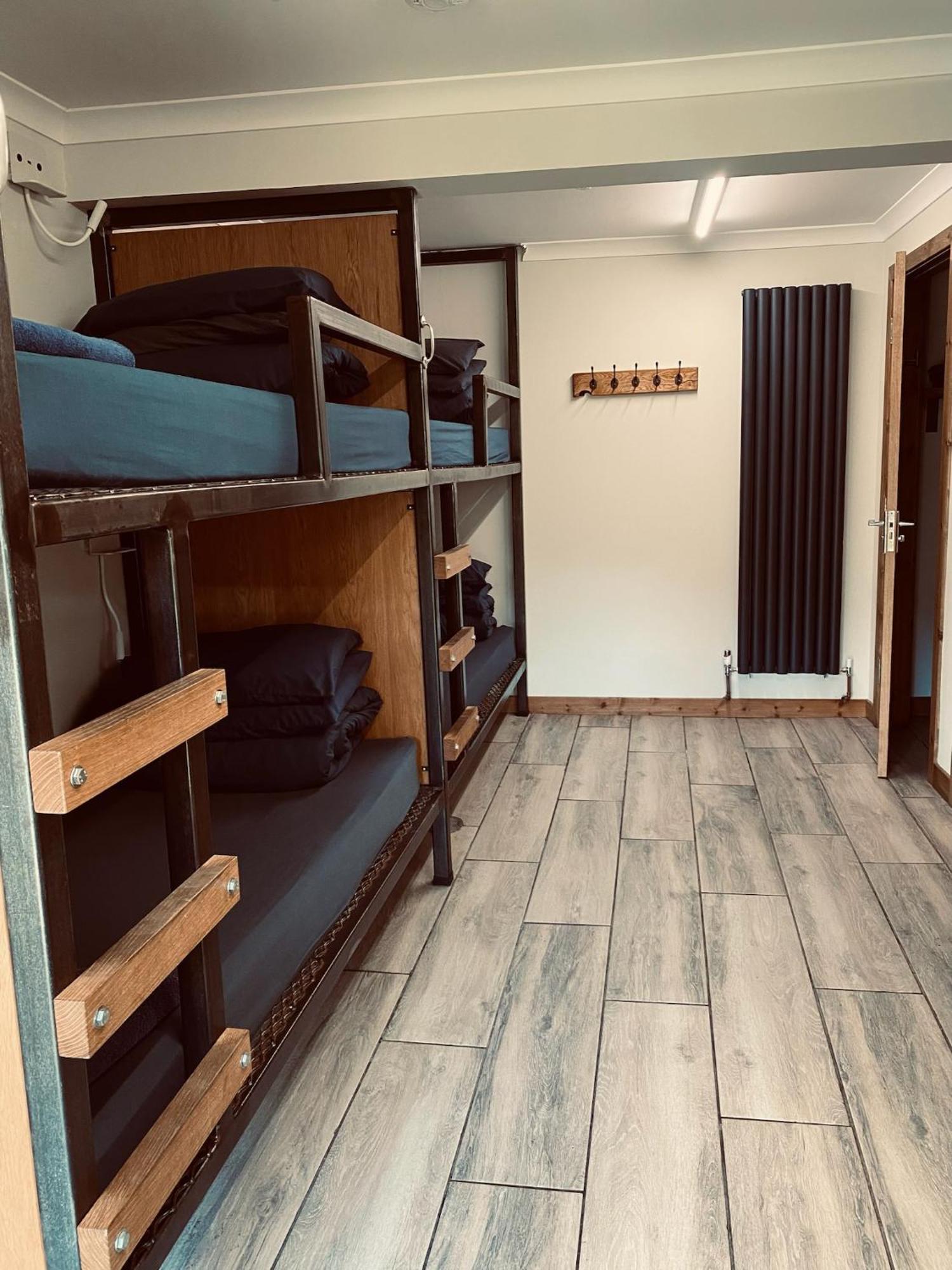 Ben Nevis Inn Rooms ฟอร์ตวิลเลียม ภายนอก รูปภาพ